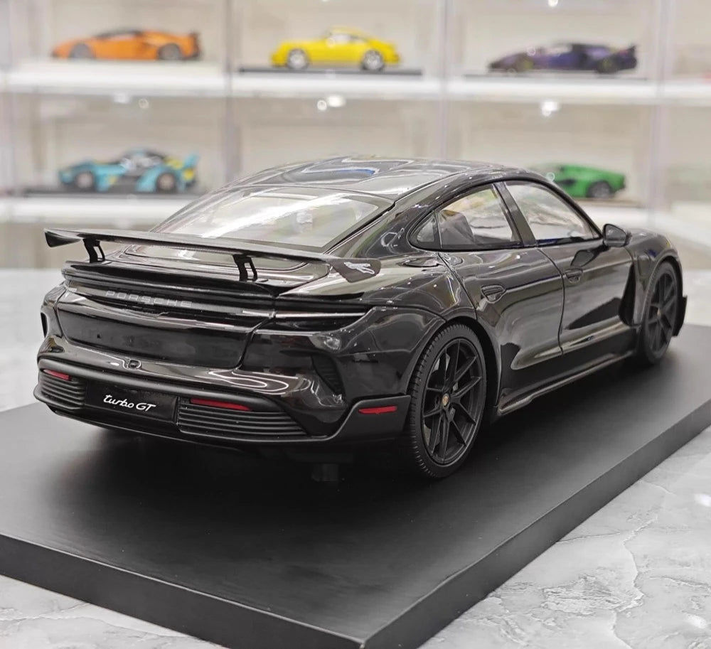 [Minichamps] 1:18 Porsche 2024 Taycan Turbo GT Black Model Car Resin