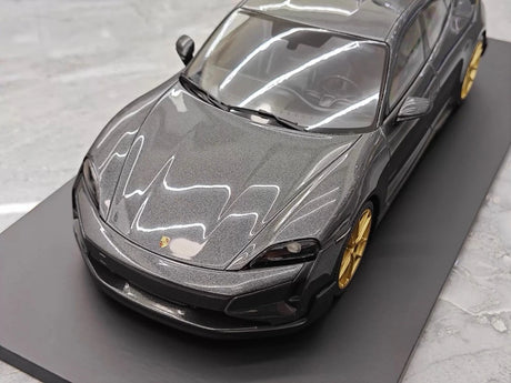 [Minichamps] 1:18 Porsche 2024 Taycan Turbo GT Gray Model Car Resin