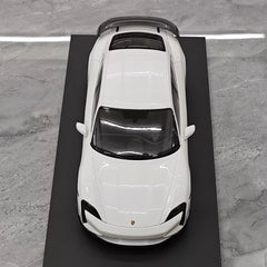 [Minichamps] 1:18 Porsche 2024 Taycan Turbo GT White Model Car Resin