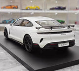 [Minichamps] 1:18 Porsche 2024 Taycan Turbo GT White Model Car Resin