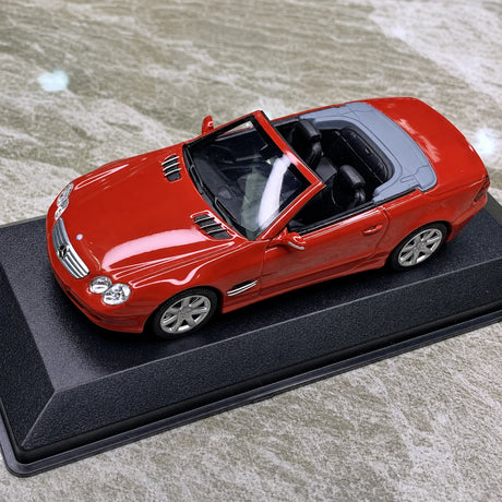 Minichamps Mercedes-Benz 2001 SL-Class R230 Red 1:43 – Collectible Diecast Model Die-Cast