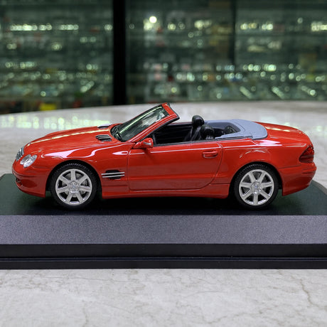 Minichamps Mercedes-Benz 2001 SL-Class R230 Red 1:43 – Collectible Diecast Model Die-Cast