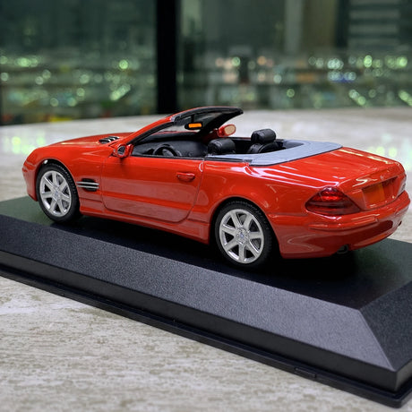 Minichamps Mercedes-Benz 2001 SL-Class R230 Red 1:43 – Collectible Diecast Model Die-Cast