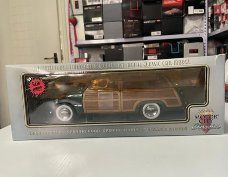 [Motorcity] 1:18 Ford 1949 Woody Station Wagon green Model Car Die-Cast