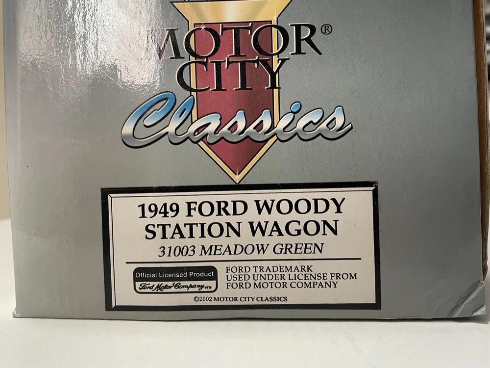 [Motorcity] 1:18 Ford 1949 Woody Station Wagon green Model Car Die-Cast