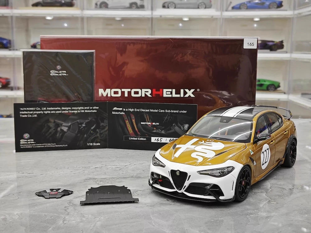[MotorHelix] 1:18 Alfa Romeo 2021 Giulia GTAm #227 Model Car Die-Cast