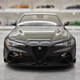 [MotorHelix] 1:18 Alfa Romeo 2021 Giulia GTAm zwart modelauto Die-Cast
