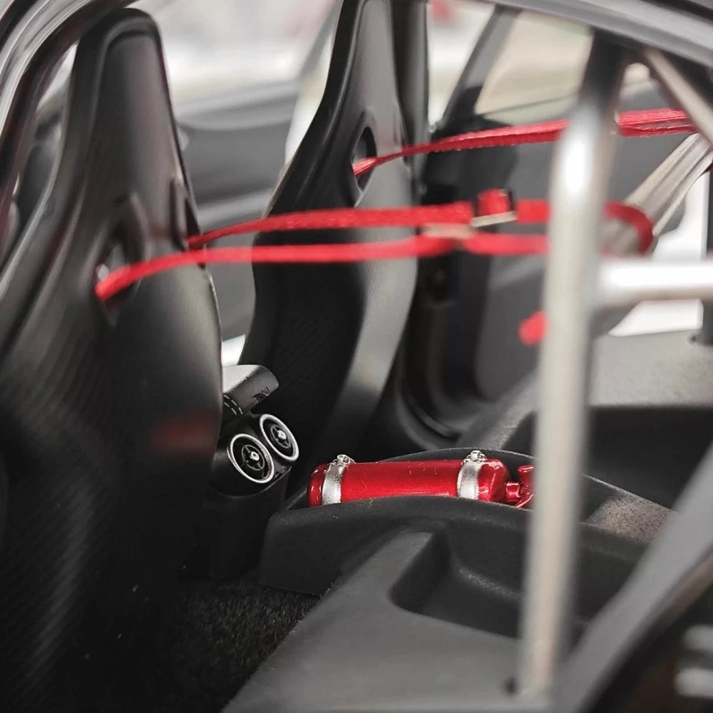 [MotorHelix] 1:18 Alfa Romeo 2021 Giulia GTAm nero modellino di auto Die-Cast