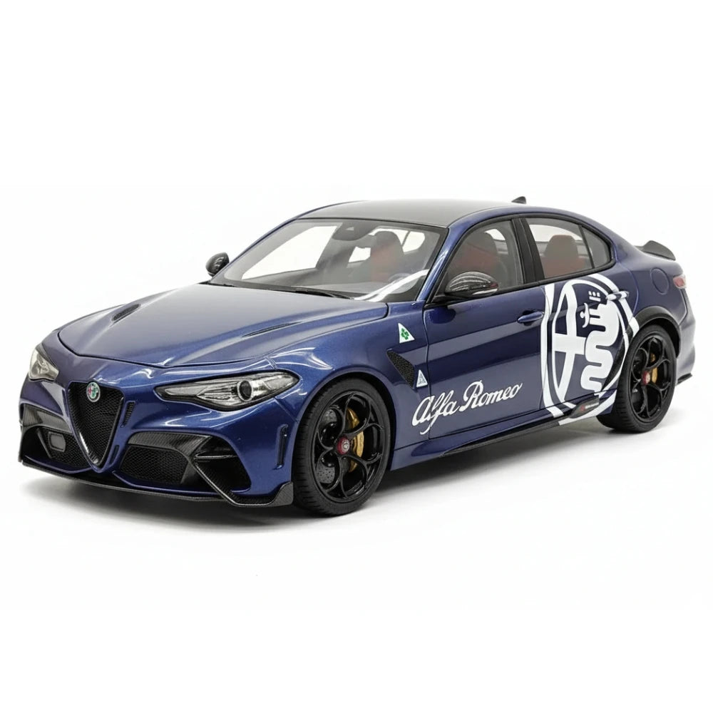[MotorHelix] 1:18 Alfa Romeo 2021 Giulia GTAm blå modellbil Die-Cast