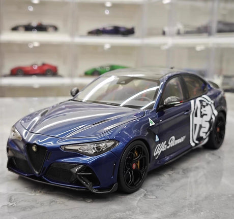 [MotorHelix] 1:18 Alfa Romeo 2021 Giulia GTAm Blue Model Car Die-Cast