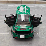 MotorHelix Alfa Romeo 2021 Giulia GTAm verde and branco 1:18 – modelo de coleção em metal fundido