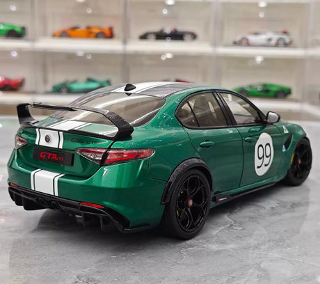 MotorHelix Alfa Romeo 2021 Giulia GTAm Green and White 1:18 – Collectible Diecast Model Die-Cast