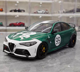MotorHelix Alfa Romeo 2021 Giulia GTAm verde and branco 1:18 – modelo de coleção em metal fundido
