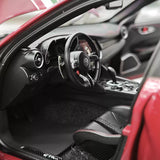 MotorHelix Alfa Romeo 2021 Giulia GTAm vermelho and branco 1:18 – modelo de coleção em metal fundido