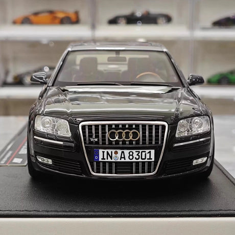 [MotorHelix] 1:18 Audi 2008 A8 W12 Black Model Car Resin