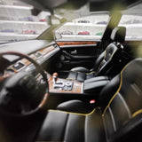 [MotorHelix] 1:18 Audi 2008 A8 W12 svart modellbil harts