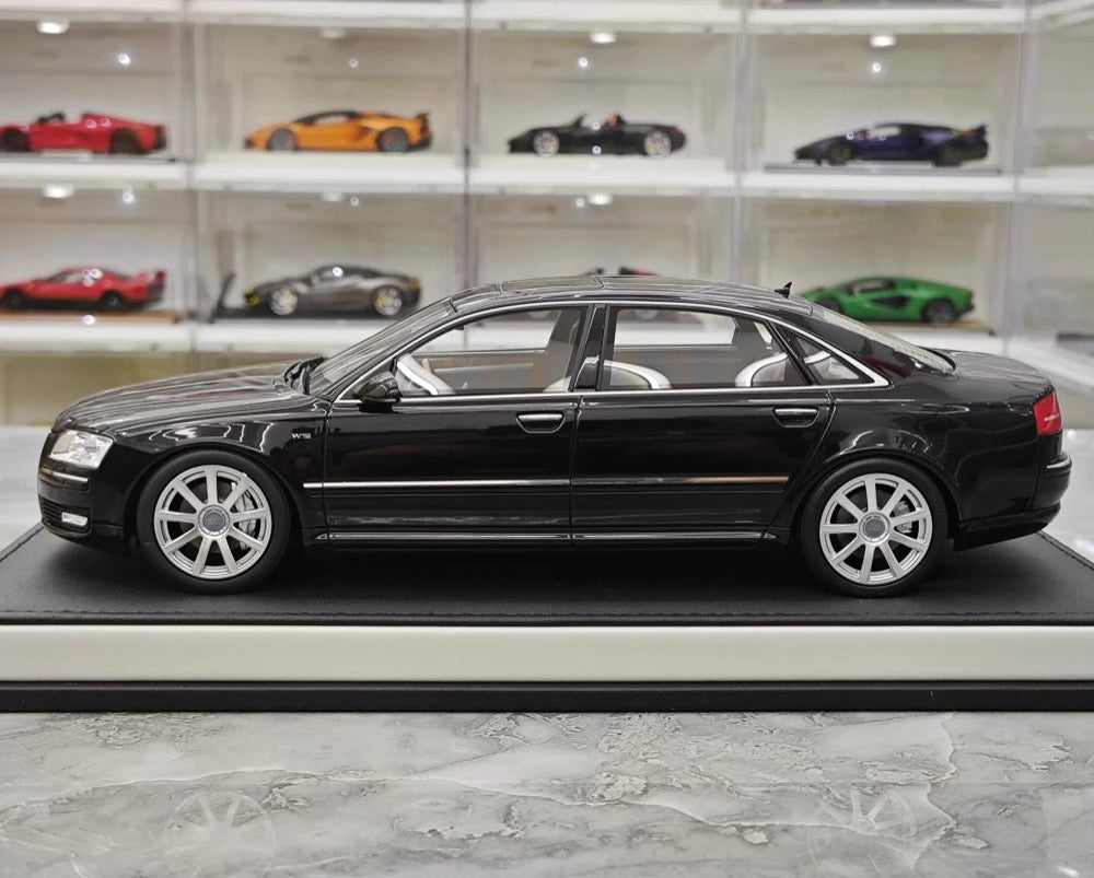 [MotorHelix] 1:18 Audi 2008 A8 W12 Black Model Car Resin