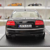 [MotorHelix] 1:18 Audi 2008 A8 W12 svart modellbil harts