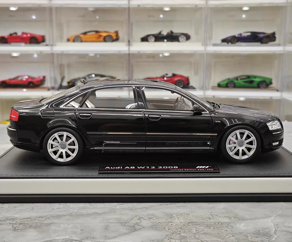 [MotorHelix] 1:18 Audi 2008 A8 W12 Black Model Car Resin