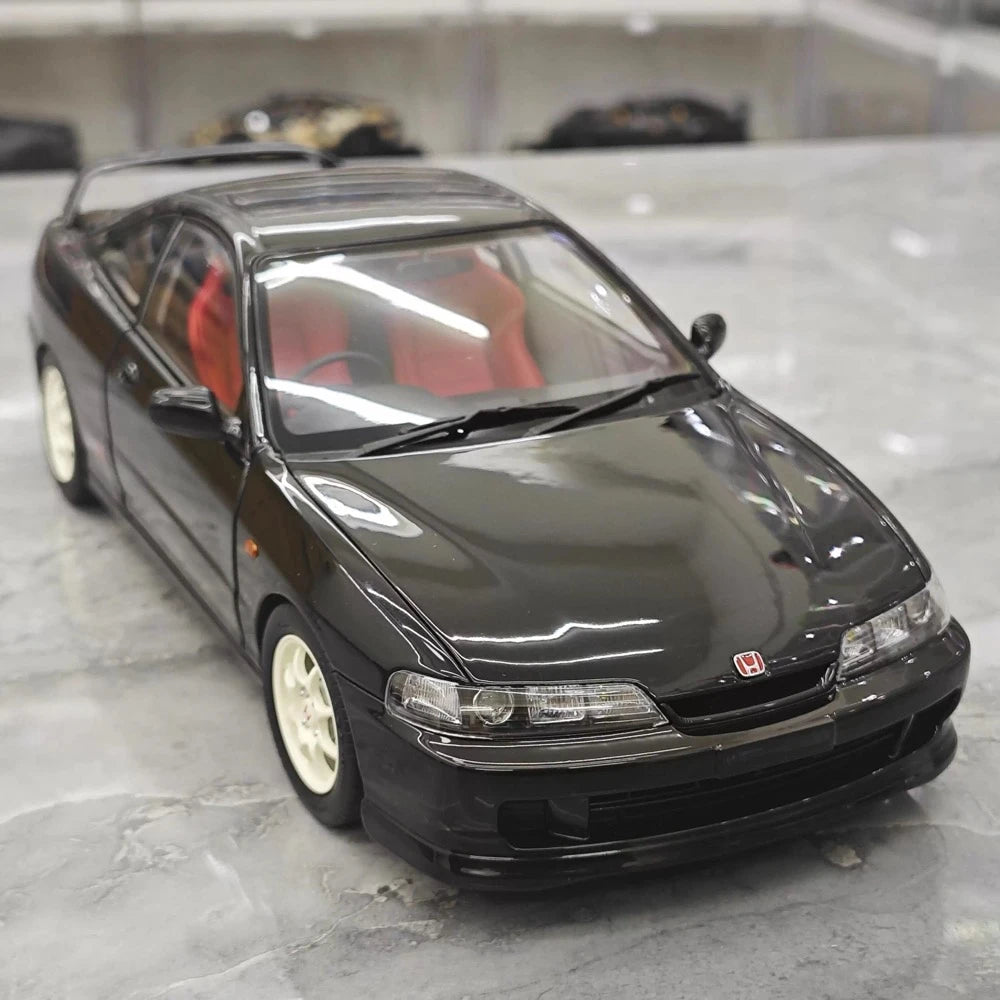 [MotorHelix] 1:18 Honda 1998 Integra Type R DC2 Black Model Car Die-Cast