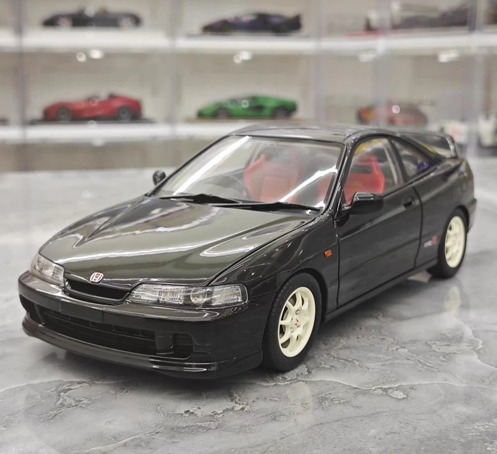 [MotorHelix] 1:18 Honda 1998 Integra Type R DC2 Black Model Car Die-Cast
