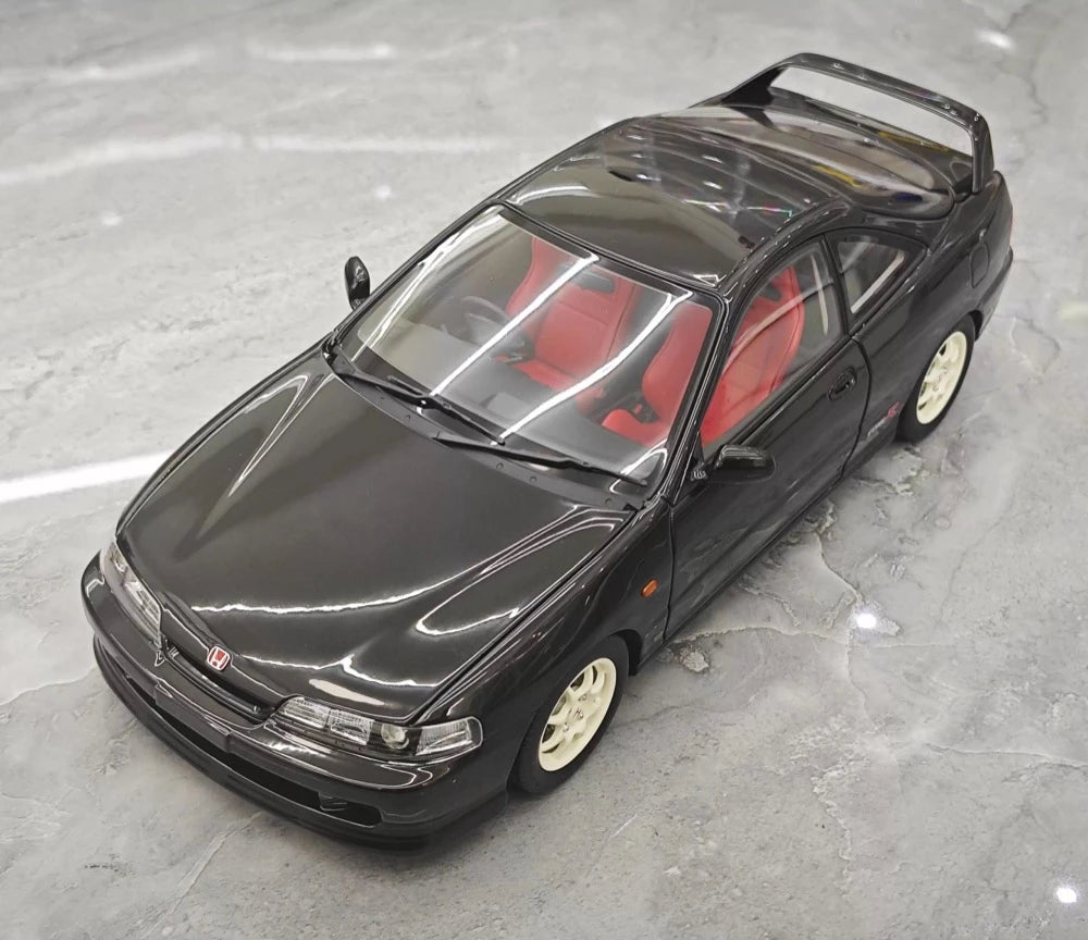 [MotorHelix] 1:18 Honda 1998 Integra Type R DC2 Black Model Car Die-Cast