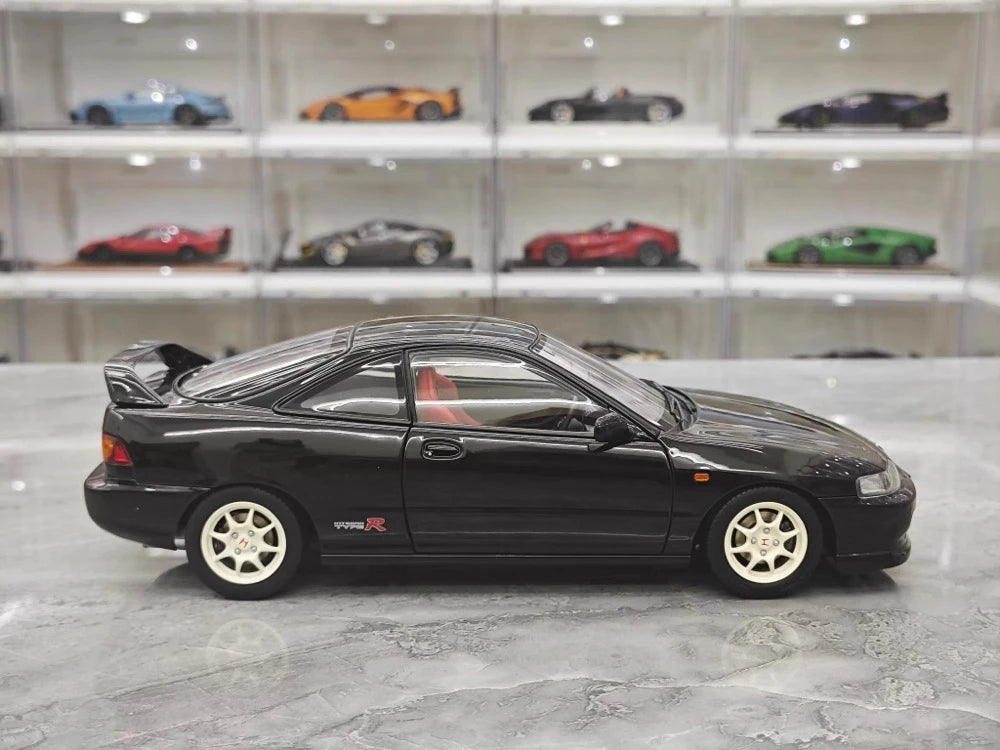 [MotorHelix] 1:18 Honda 1998 Integra Type R DC2 Black Model Car Die-Cast