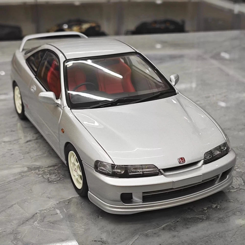 [MotorHelix] 1:18 Honda 1998 Integra Type R DC2 argento modellino di auto Die-Cast