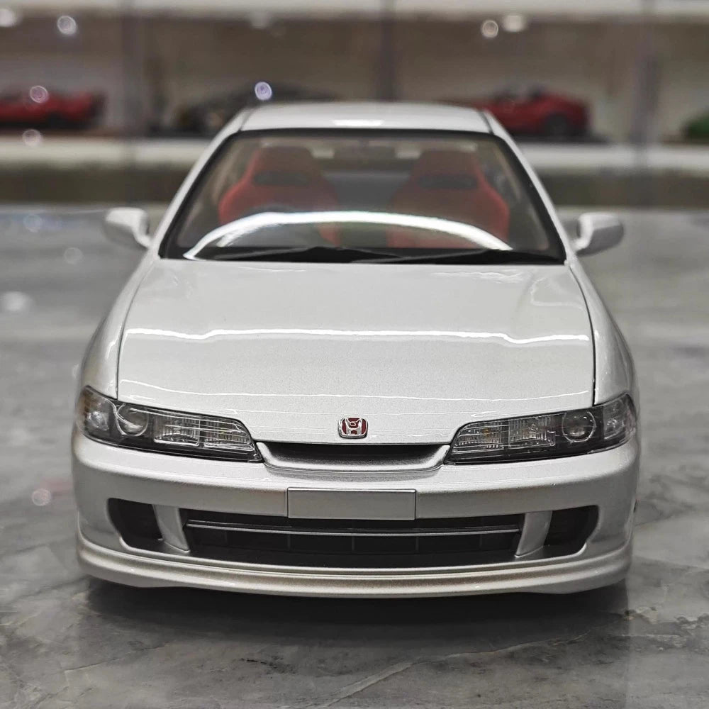 [MotorHelix] 1:18 Honda 1998 Integra Type R DC2 argento modellino di auto Die-Cast