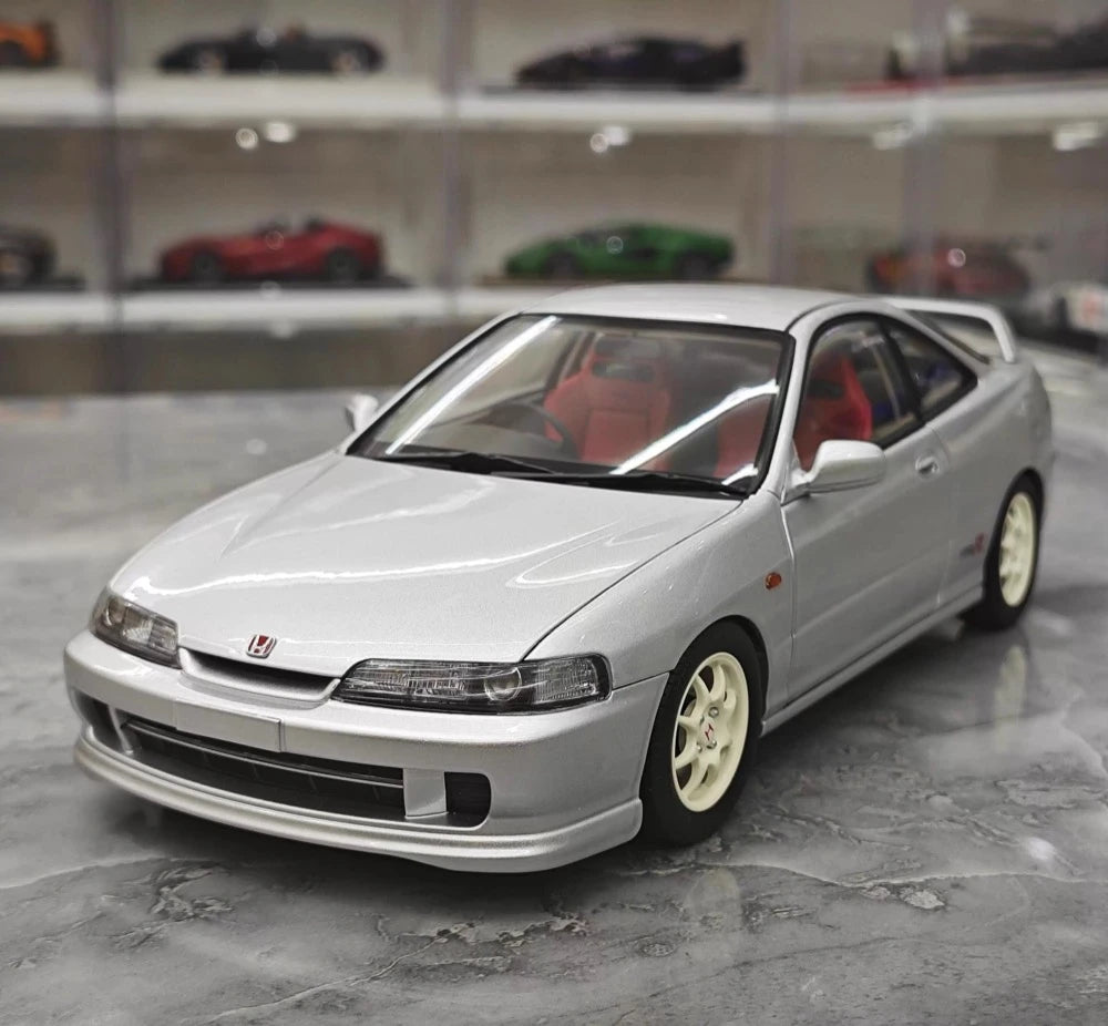 [MotorHelix] 1:18 Honda 1998 Integra Type R DC2 argento modellino di auto Die-Cast