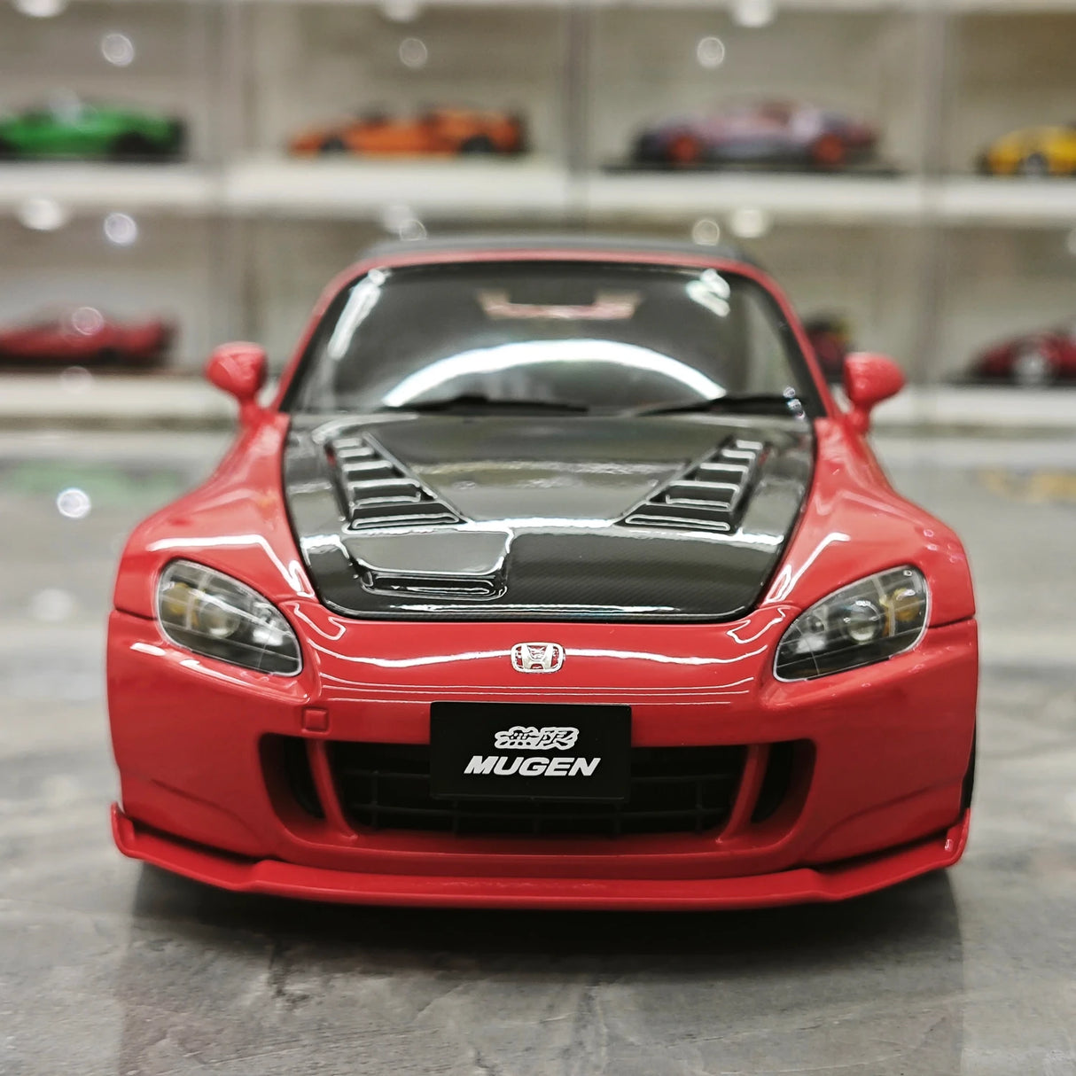 MotorHelix Honda 2005 S2000 AP2 MUGEN neue Formula Red 1:18 – Sammelobjekte aus Druckguss