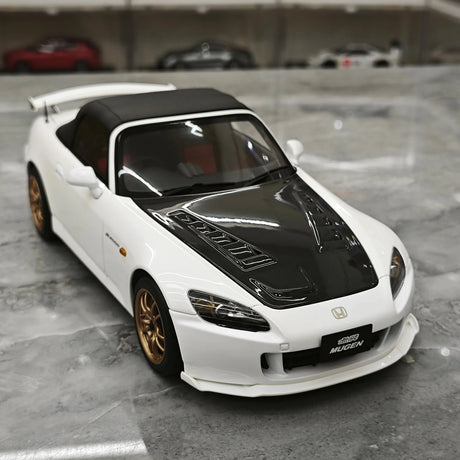 MotorHelix Honda 2005 S2000 AP2 MUGEN Platinum White Pearl 1:18 – Collectible Diecast Model Die-Cast
