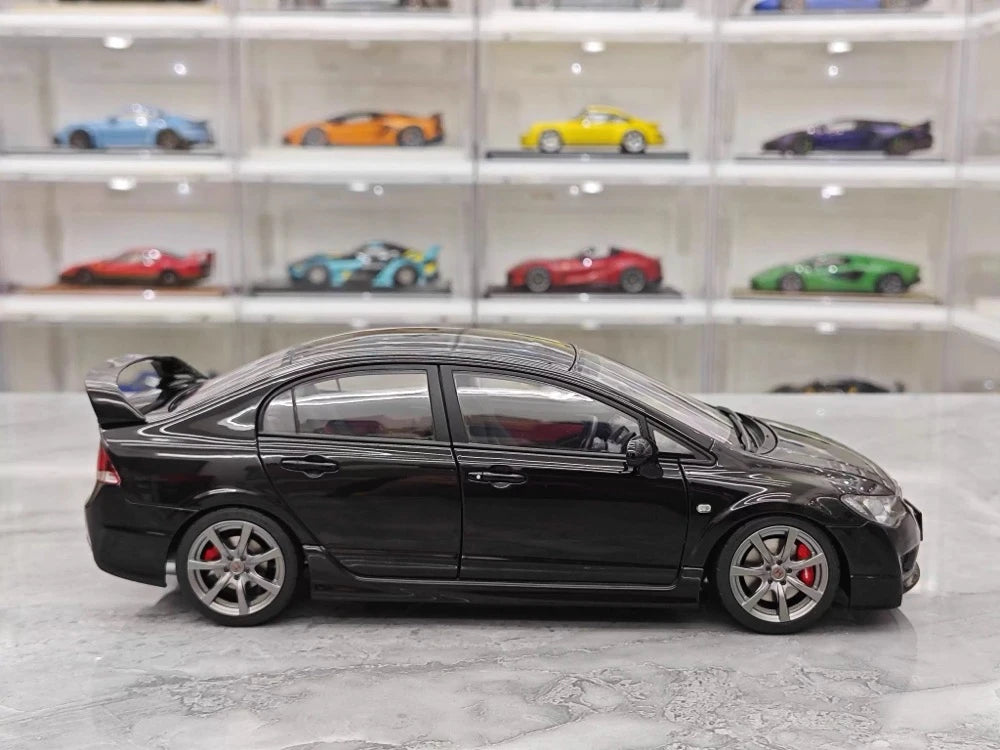 [MotorHelix] 1:18 Honda 2007 Civic Type R FD2 Black Model Car Die-Cast