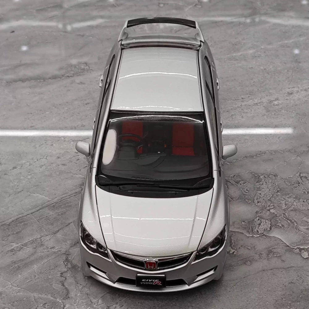 [MotorHelix] 1:18 Honda 2007 Civic Type R FD2 Silver Model Car Die-Cast