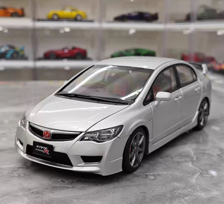 [MotorHelix] 1:18 Honda 2007 Civic Type R FD2 Silver Model Car Die-Cast