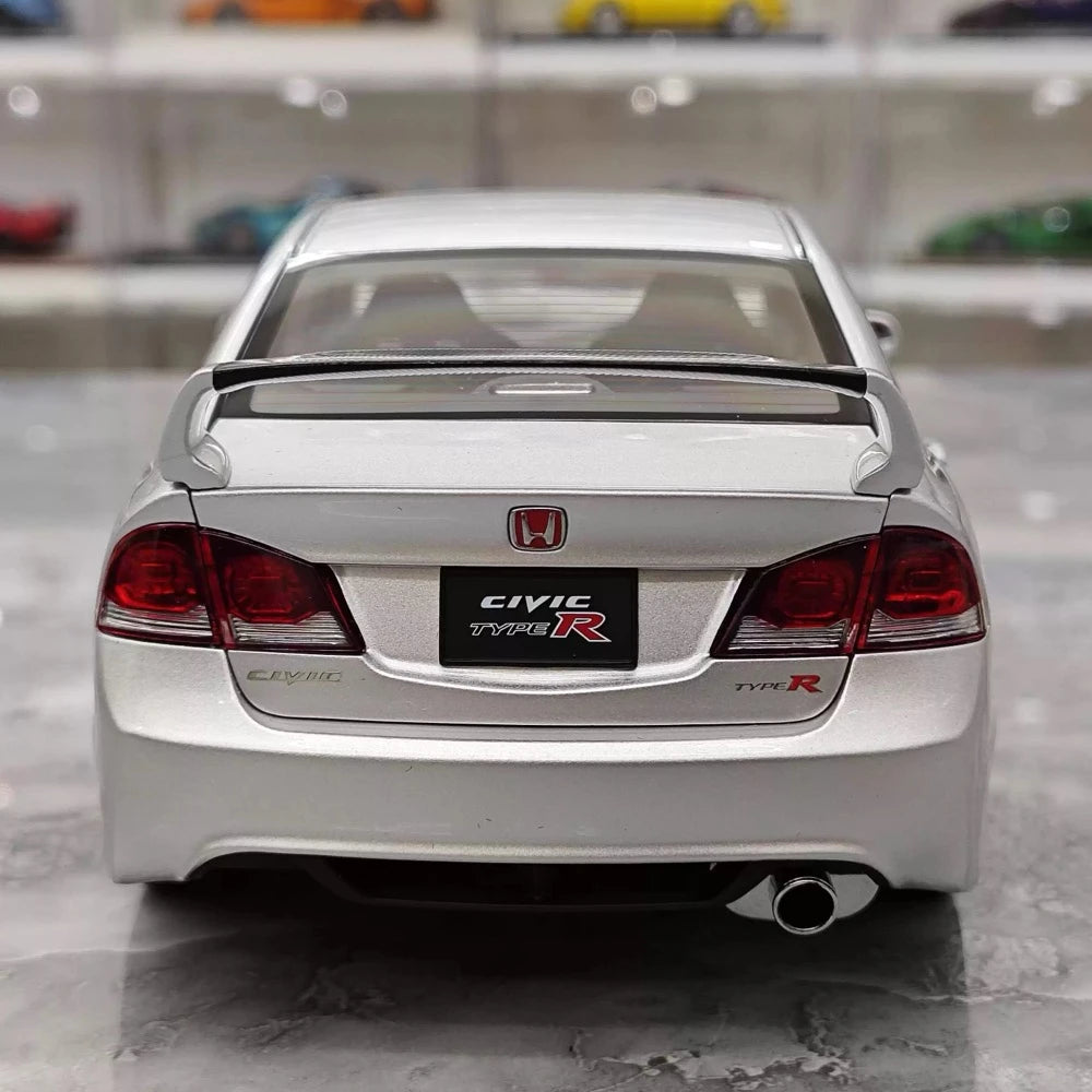 [MotorHelix] 1:18 Honda 2007 Civic Type R FD2 Silver Model Car Die-Cast