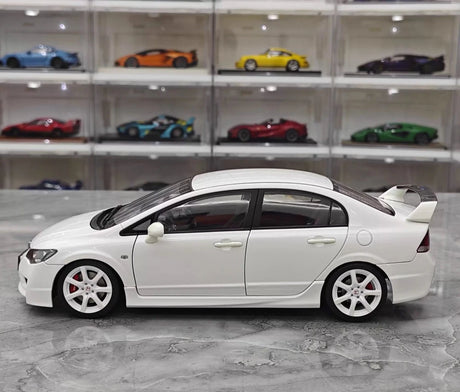 [MotorHelix] 1:18 Honda 2007 Civic Type R FD2 White Model Car Die-Cast