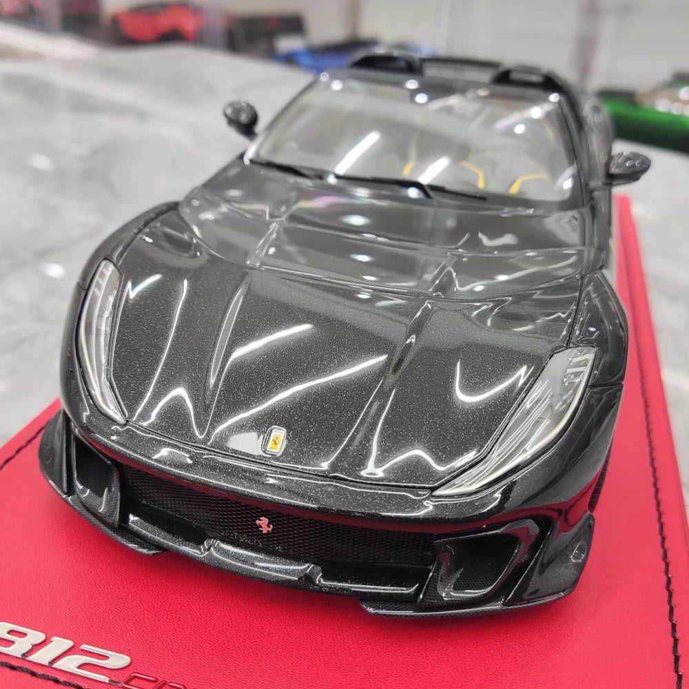 [MR Collection] 1:18 Ferrari 2022 812 Competizione Aperta nero modellino di auto resina