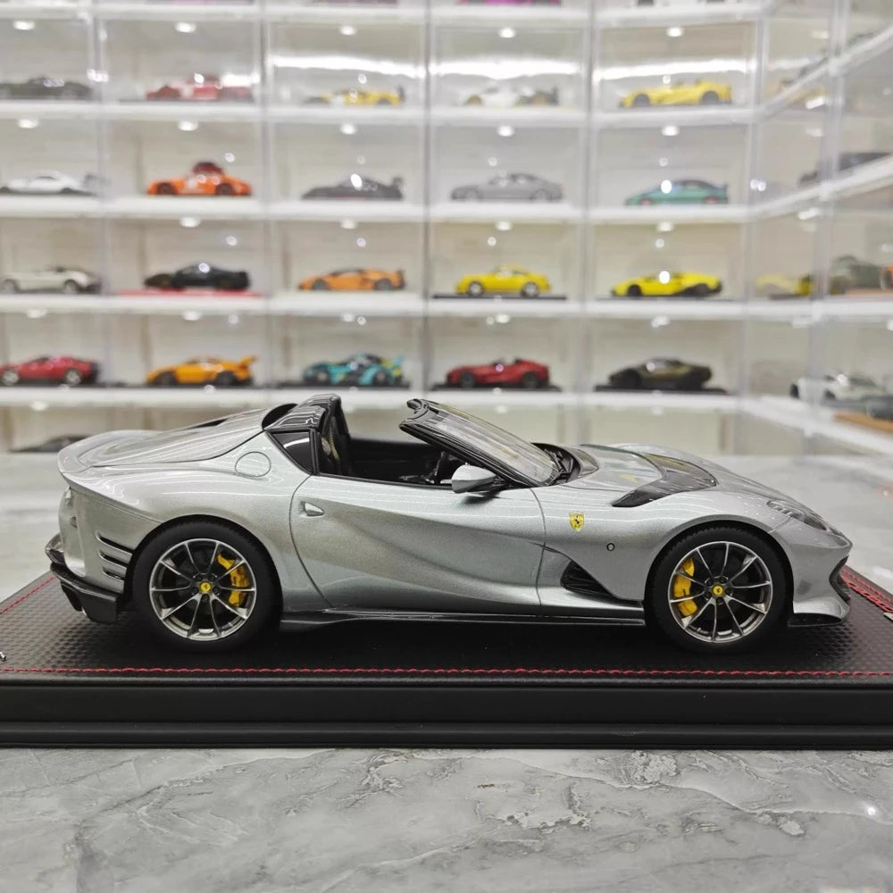 [MR Collection] 1:18 Ferrari 2022 812 Competizione Aperta Silver Model Car Resin