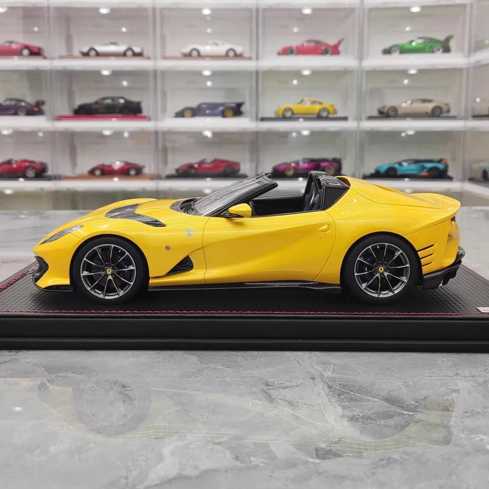 [MR Collection] 1:18 Ferrari 2022 812 Competizione Aperta Yellow Model Car Resin