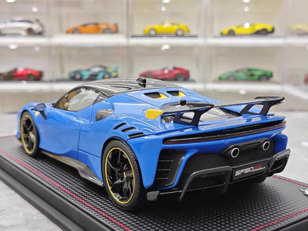 [MR Collection] 1:18 Ferrari 2023 SF90 XX Stradale Glossy Blue & Yellow Model Car Resin