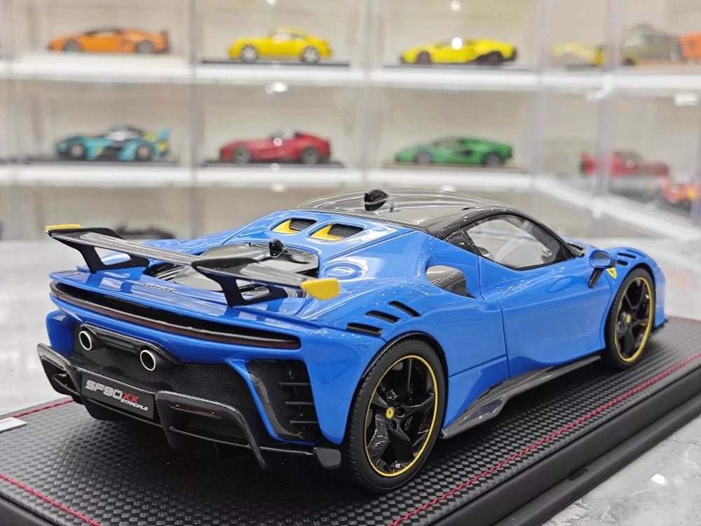 [MR Collection] 1:18 Ferrari 2023 SF90 XX Stradale Glossy Blue & Yellow Model Car Resin