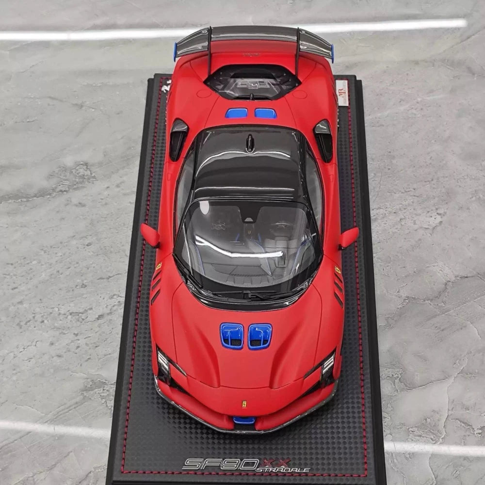 [MR Collection] 1:18 Ferrari 2023 SF90 XX Stradale Matte Red & Blue Model Car Resin