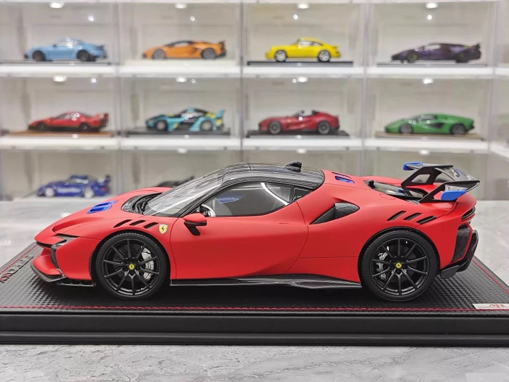[MR Collection] 1:18 Ferrari 2023 SF90 XX Stradale Matte Red & Blue Model Car Resin