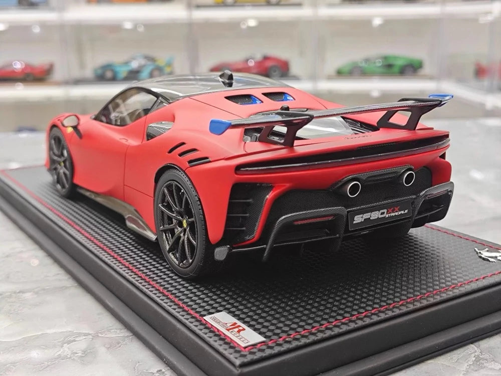 [MR Collection] 1:18 Ferrari 2023 SF90 XX Stradale Matte Red & Blue Model Car Resin