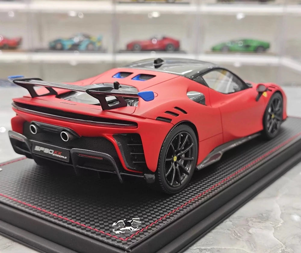 [MR Collection] 1:18 Ferrari 2023 SF90 XX Stradale Matte Red & Blue Model Car Resin