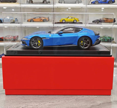 [MR Collection] 1:18 Ferrari 2024 12 Cilindri blauw modelauto Hars