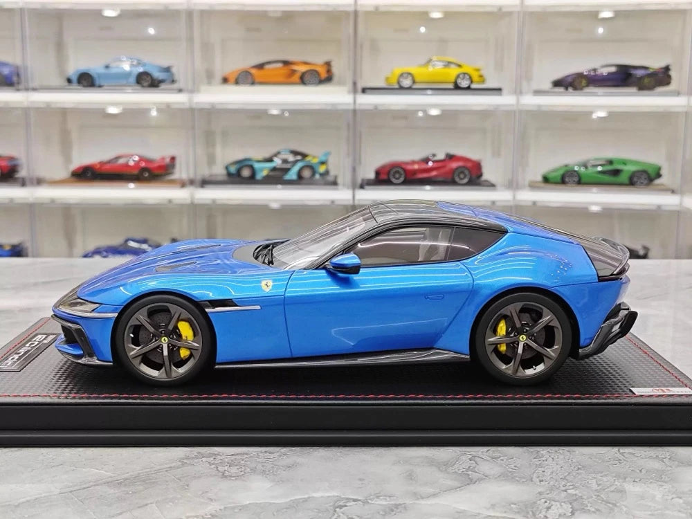 [MR Collection] 1:18 Ferrari 2024 12 Cilindri Blue Model Car Resin