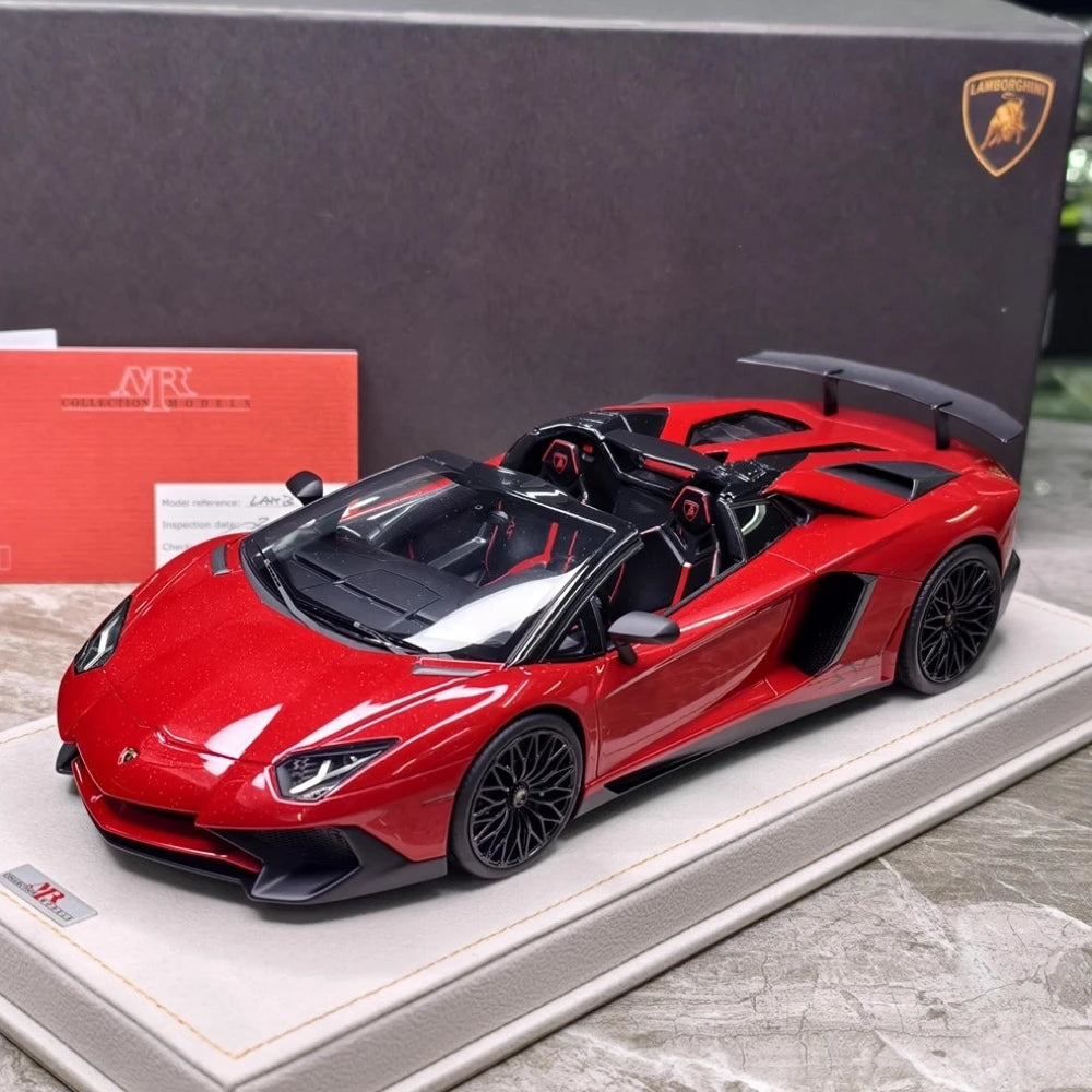 [MR Collection] 1:18 Lamborghini 2015 Aventador LP750-4 SV Roadster Red Model Car Resin