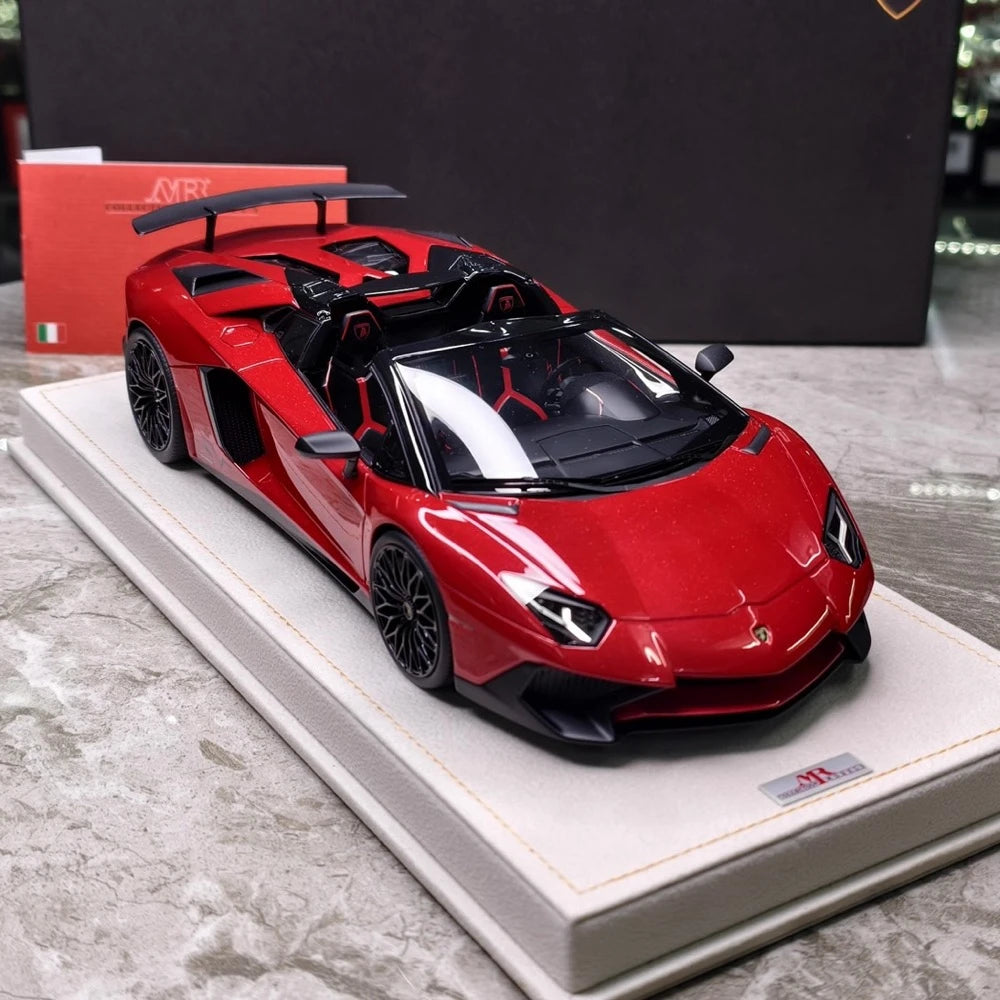 [MR Collection] 1:18 Lamborghini 2015 Aventador LP750-4 SV Roadster Red Model Car Resin